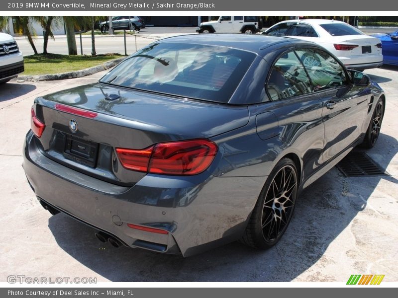 Mineral Grey Metallic / Sakhir Orange/Black 2019 BMW M4 Convertible