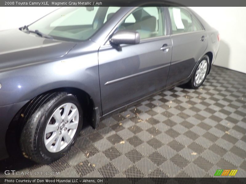 Magnetic Gray Metallic / Ash 2008 Toyota Camry XLE