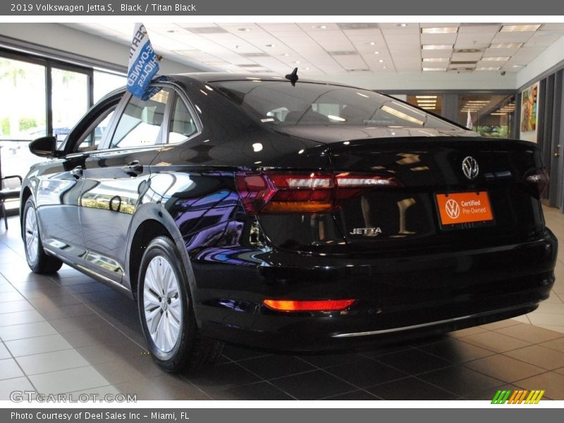Black / Titan Black 2019 Volkswagen Jetta S