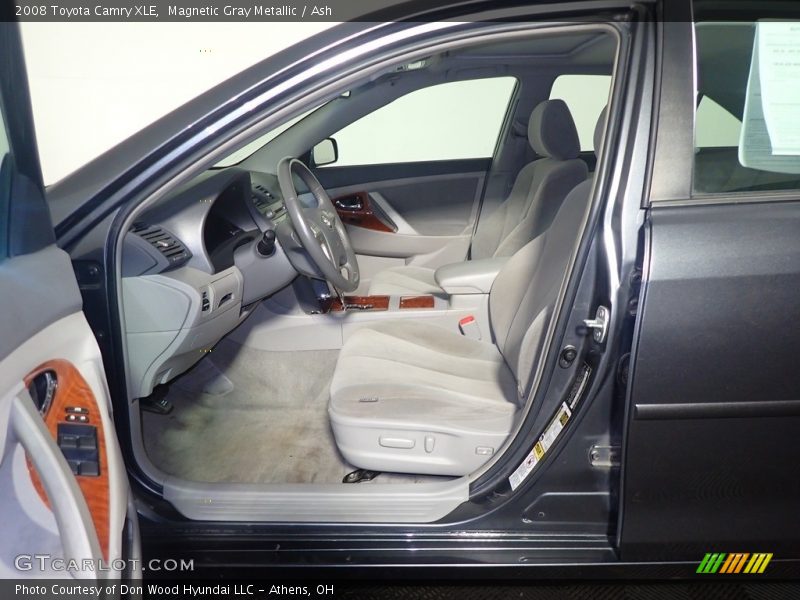 Magnetic Gray Metallic / Ash 2008 Toyota Camry XLE