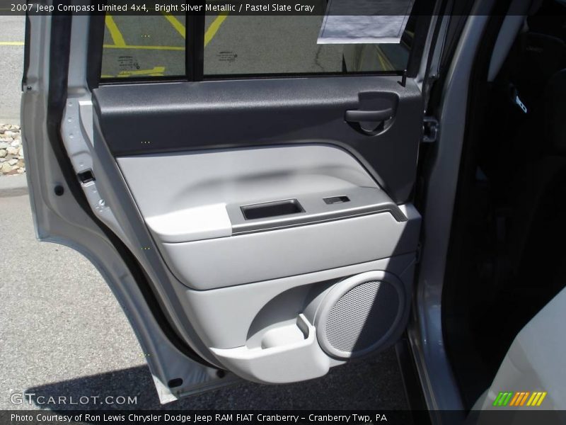 Bright Silver Metallic / Pastel Slate Gray 2007 Jeep Compass Limited 4x4