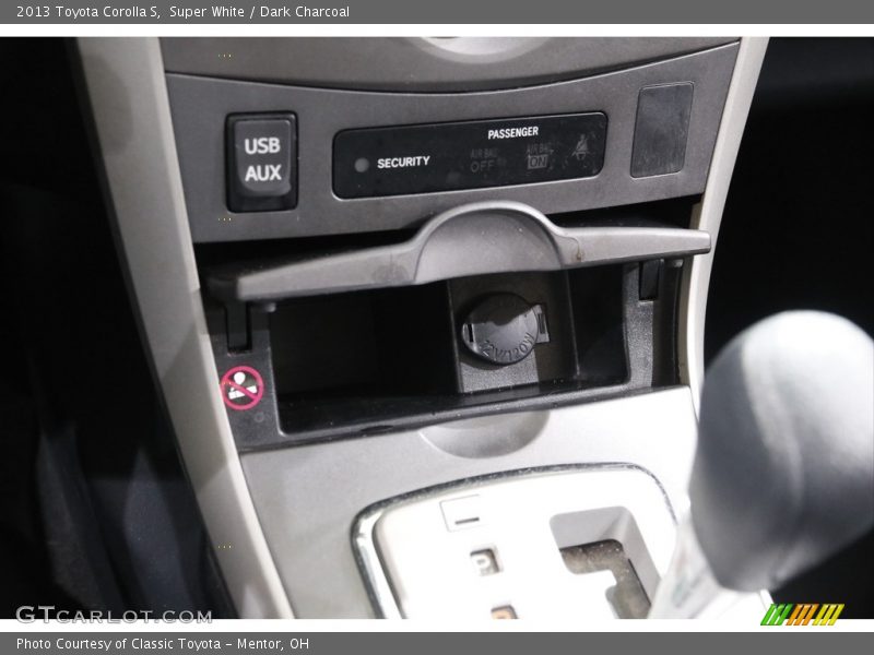 Super White / Dark Charcoal 2013 Toyota Corolla S