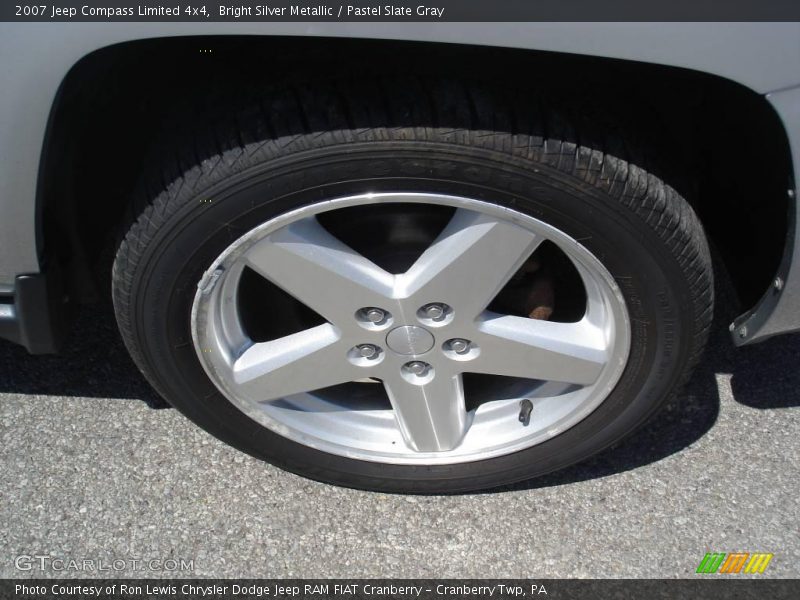 Bright Silver Metallic / Pastel Slate Gray 2007 Jeep Compass Limited 4x4