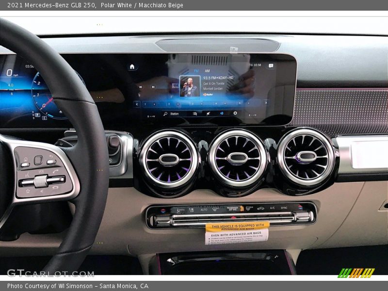 Polar White / Macchiato Beige 2021 Mercedes-Benz GLB 250