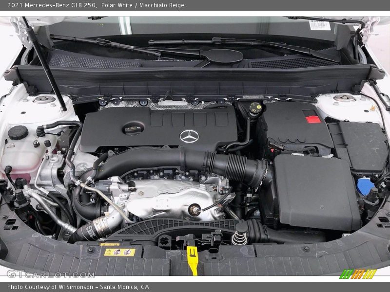 Polar White / Macchiato Beige 2021 Mercedes-Benz GLB 250