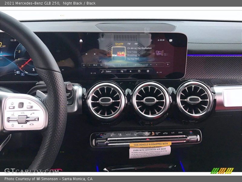Night Black / Black 2021 Mercedes-Benz GLB 250
