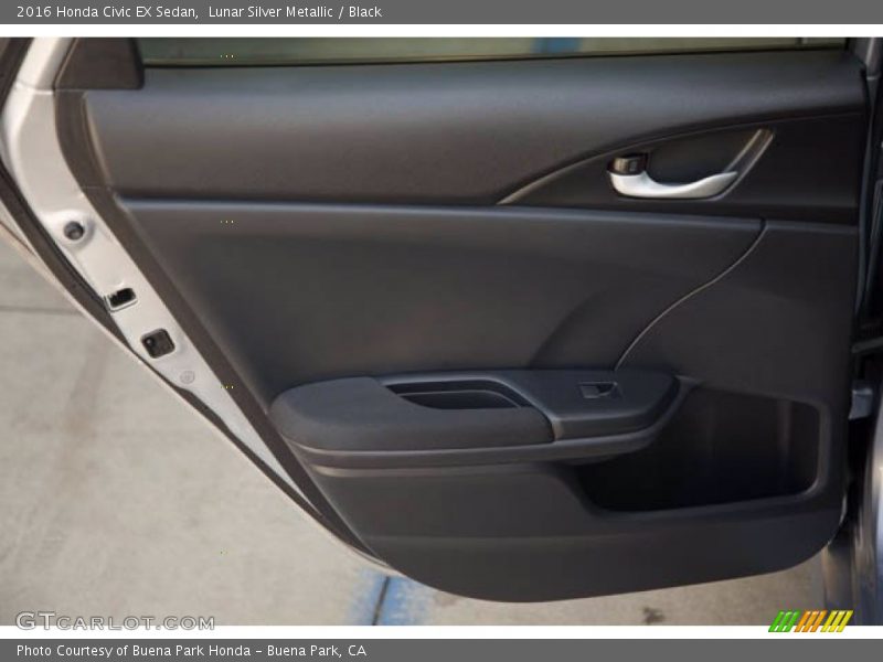 Lunar Silver Metallic / Black 2016 Honda Civic EX Sedan