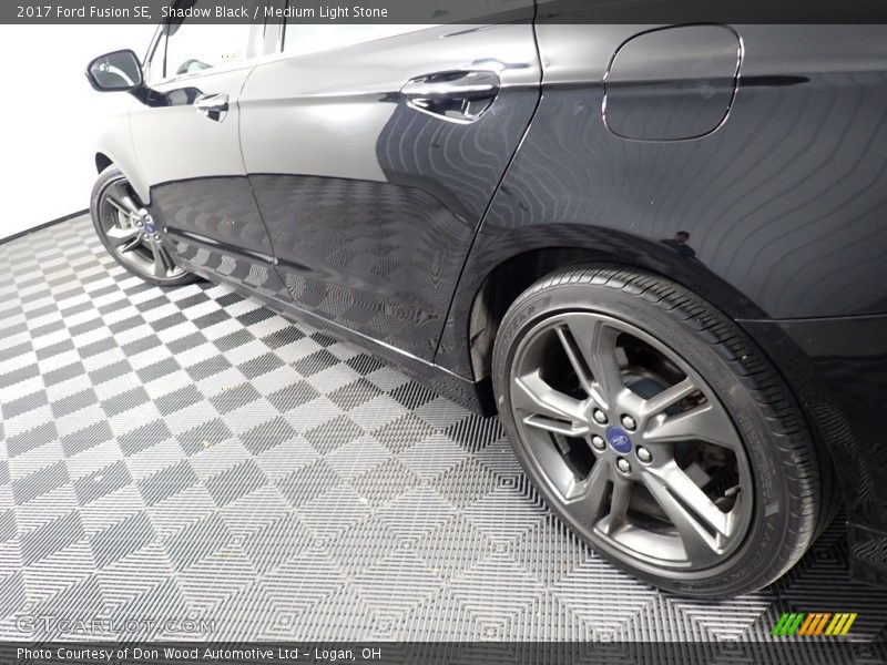 Shadow Black / Medium Light Stone 2017 Ford Fusion SE