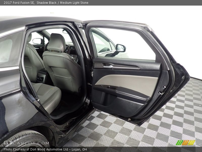 Shadow Black / Medium Light Stone 2017 Ford Fusion SE
