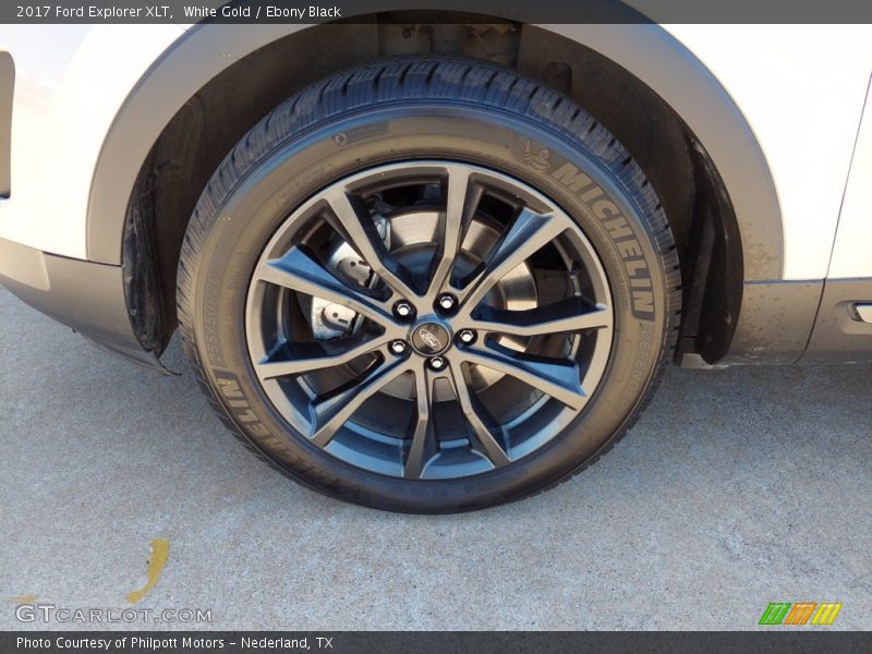 White Gold / Ebony Black 2017 Ford Explorer XLT