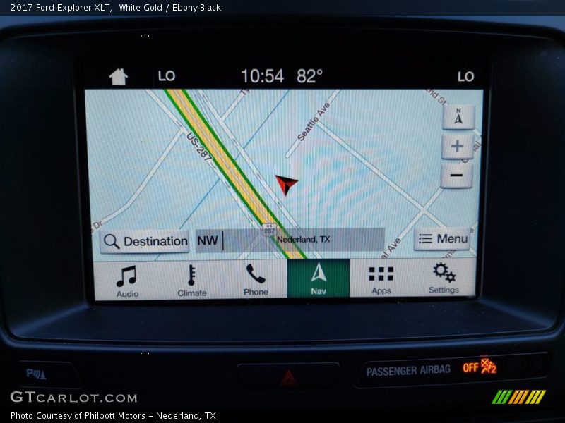 White Gold / Ebony Black 2017 Ford Explorer XLT
