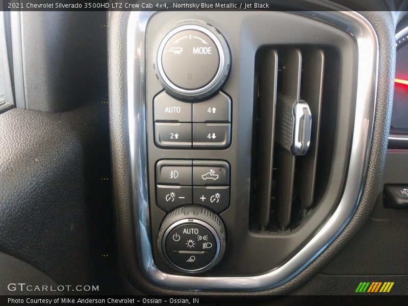 Northsky Blue Metallic / Jet Black 2021 Chevrolet Silverado 3500HD LTZ Crew Cab 4x4