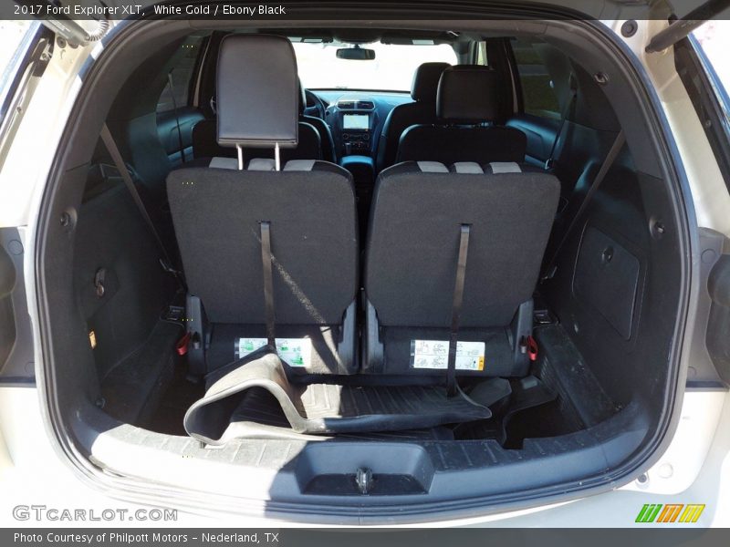 White Gold / Ebony Black 2017 Ford Explorer XLT