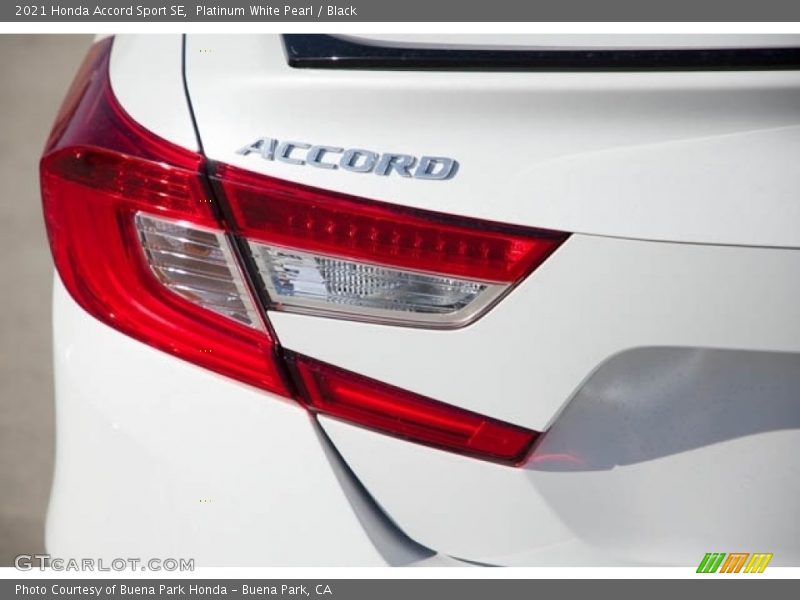 Platinum White Pearl / Black 2021 Honda Accord Sport SE