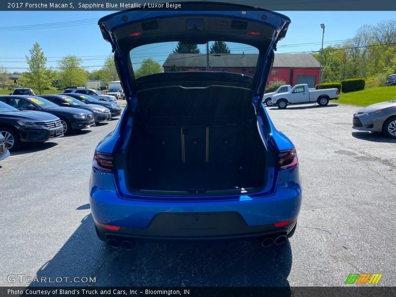 Sapphire Blue Metallic / Luxor Beige 2017 Porsche Macan S