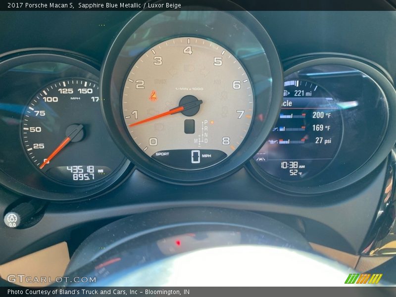Sapphire Blue Metallic / Luxor Beige 2017 Porsche Macan S