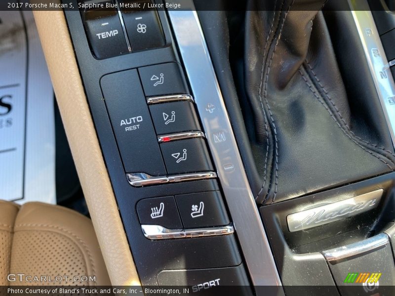 Sapphire Blue Metallic / Luxor Beige 2017 Porsche Macan S