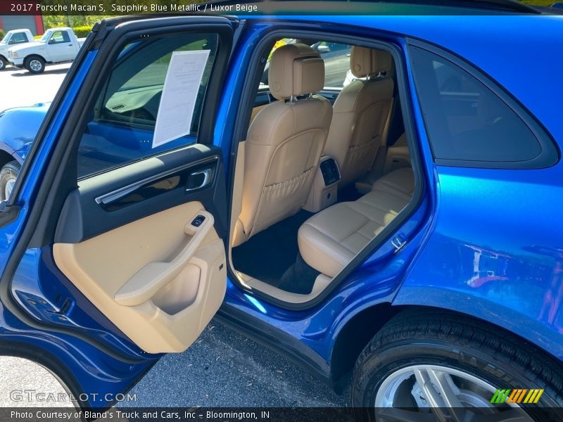 Sapphire Blue Metallic / Luxor Beige 2017 Porsche Macan S