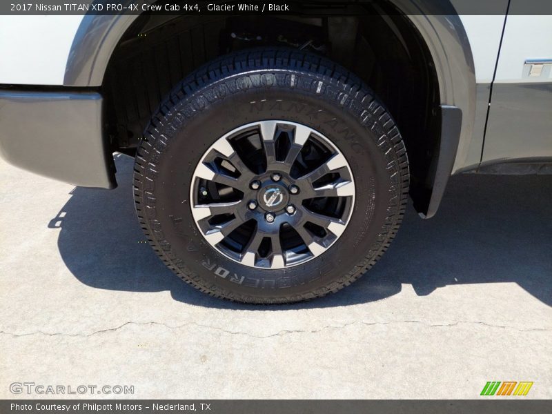 Glacier White / Black 2017 Nissan TITAN XD PRO-4X Crew Cab 4x4