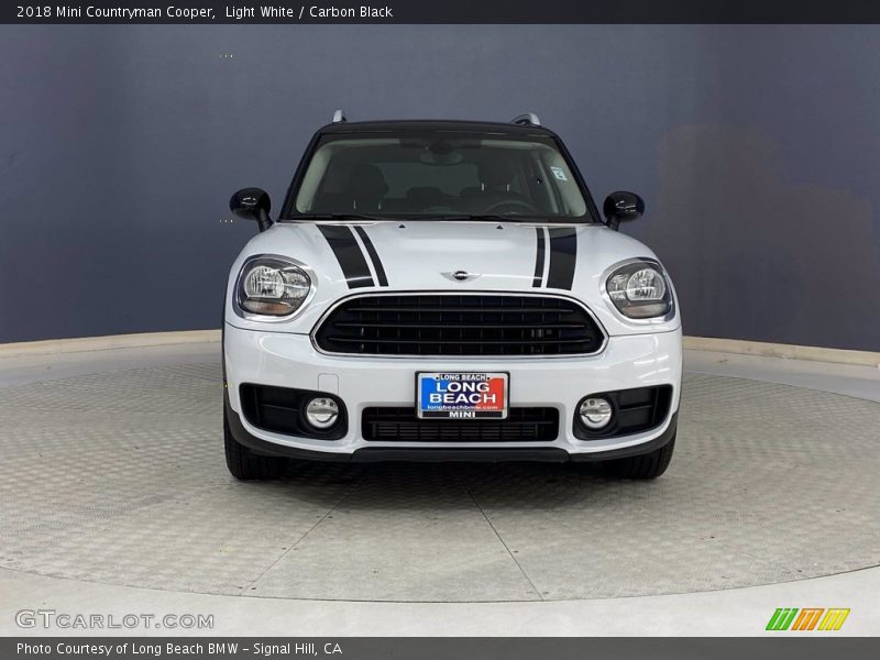 Light White / Carbon Black 2018 Mini Countryman Cooper
