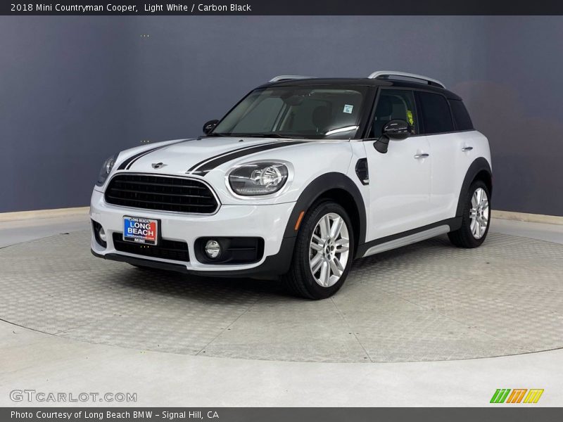 Light White / Carbon Black 2018 Mini Countryman Cooper