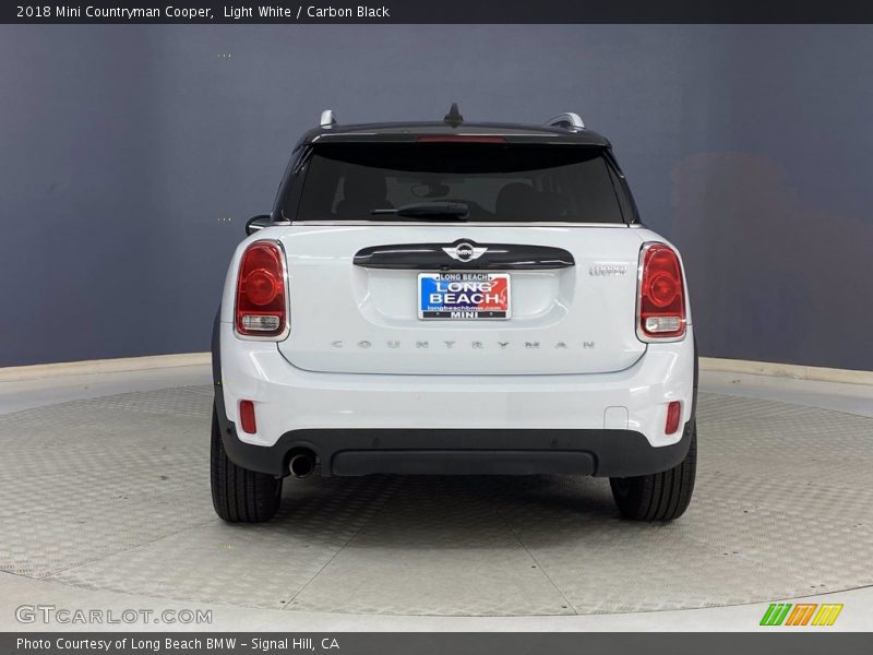 Light White / Carbon Black 2018 Mini Countryman Cooper