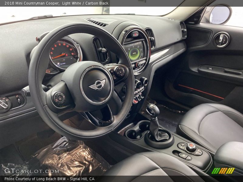 Light White / Carbon Black 2018 Mini Countryman Cooper