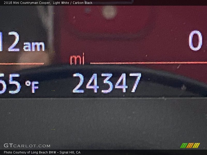 Light White / Carbon Black 2018 Mini Countryman Cooper