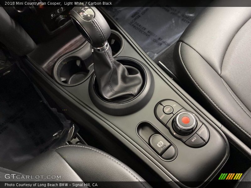 Light White / Carbon Black 2018 Mini Countryman Cooper