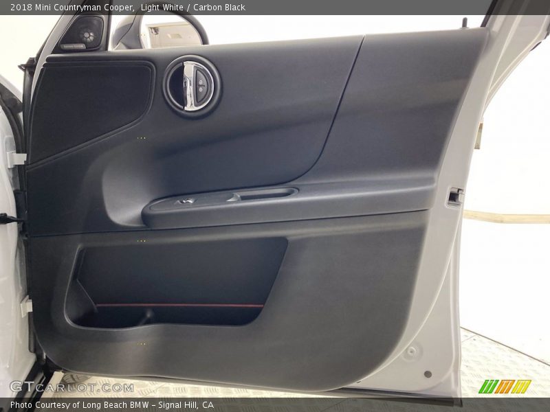 Light White / Carbon Black 2018 Mini Countryman Cooper
