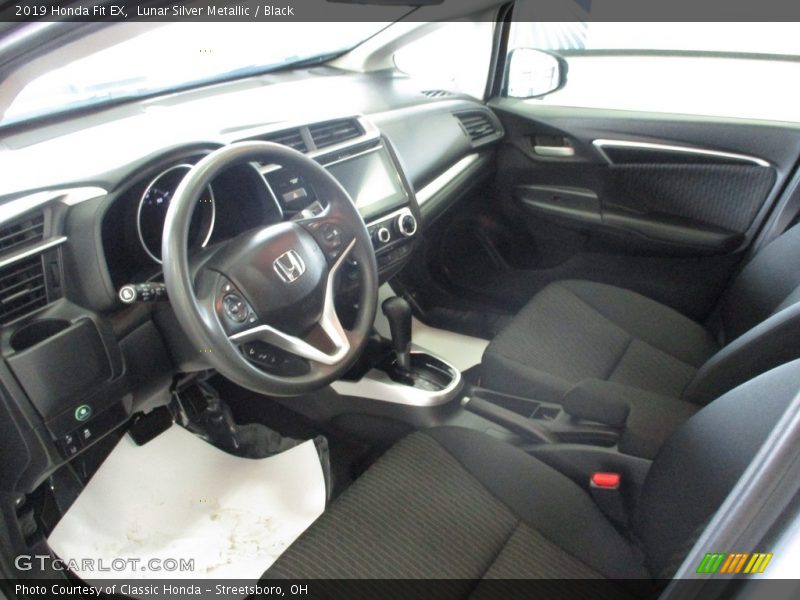 Lunar Silver Metallic / Black 2019 Honda Fit EX