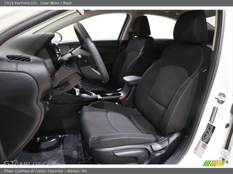 Clear White / Black 2019 Kia Forte LXS