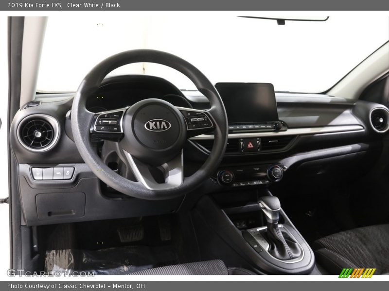 Clear White / Black 2019 Kia Forte LXS