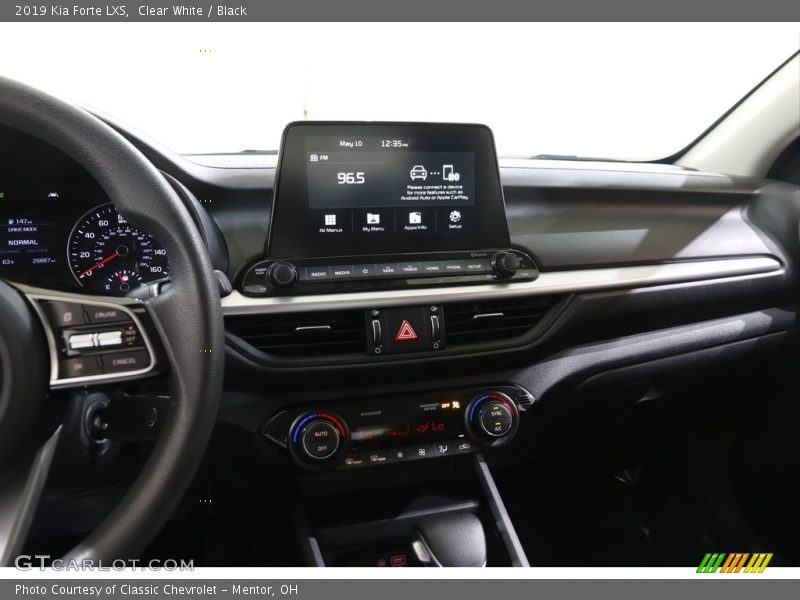 Clear White / Black 2019 Kia Forte LXS