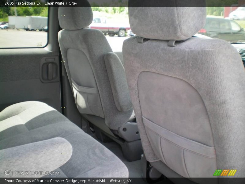 Clear White / Gray 2005 Kia Sedona LX