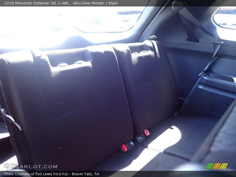 Alloy Silver Metallic / Black 2018 Mitsubishi Outlander SEL S-AWC