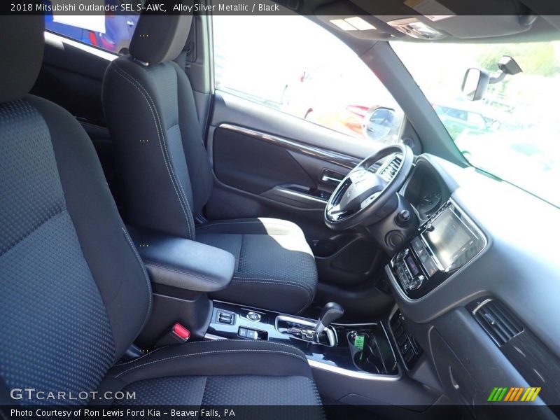 Alloy Silver Metallic / Black 2018 Mitsubishi Outlander SEL S-AWC