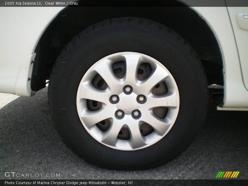 Clear White / Gray 2005 Kia Sedona LX