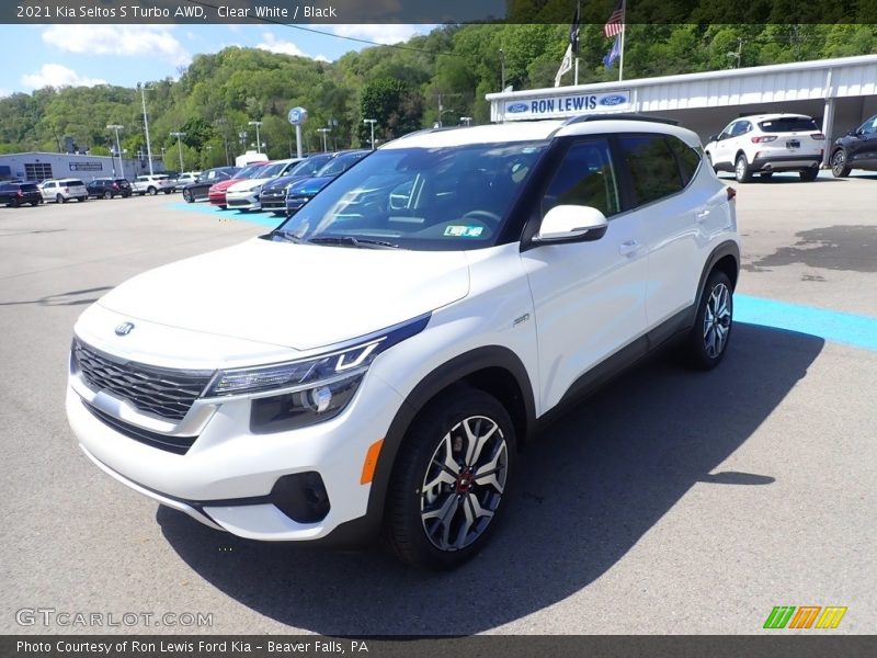 Clear White / Black 2021 Kia Seltos S Turbo AWD