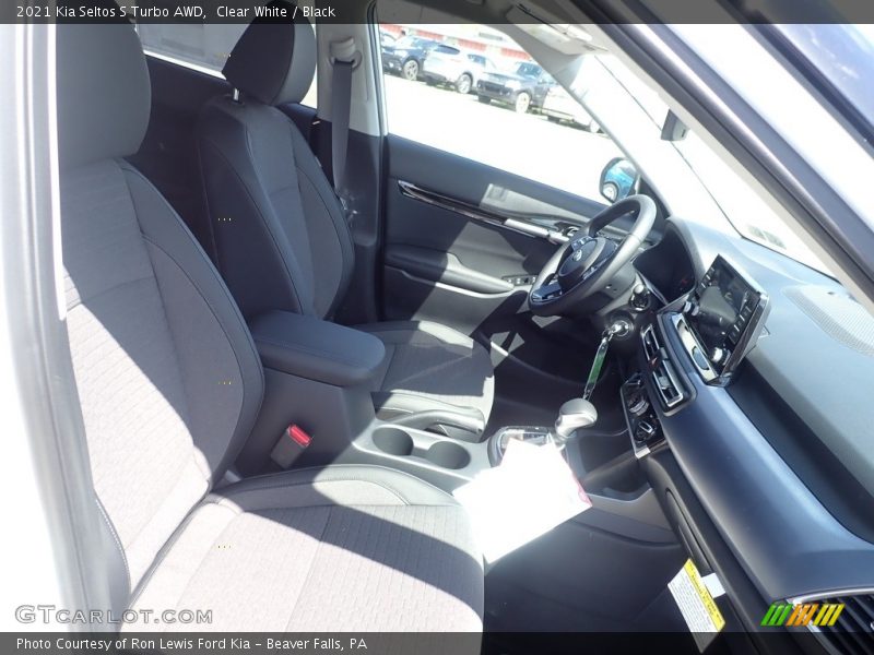 Clear White / Black 2021 Kia Seltos S Turbo AWD