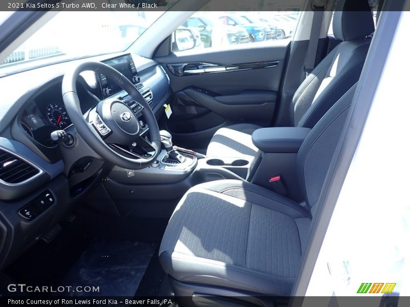 Clear White / Black 2021 Kia Seltos S Turbo AWD