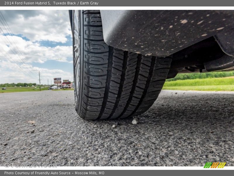 Tuxedo Black / Earth Gray 2014 Ford Fusion Hybrid S