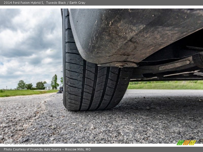 Tuxedo Black / Earth Gray 2014 Ford Fusion Hybrid S
