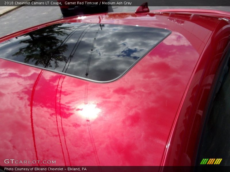 Garnet Red Tintcoat / Medium Ash Gray 2018 Chevrolet Camaro LT Coupe