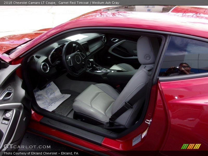 Garnet Red Tintcoat / Medium Ash Gray 2018 Chevrolet Camaro LT Coupe