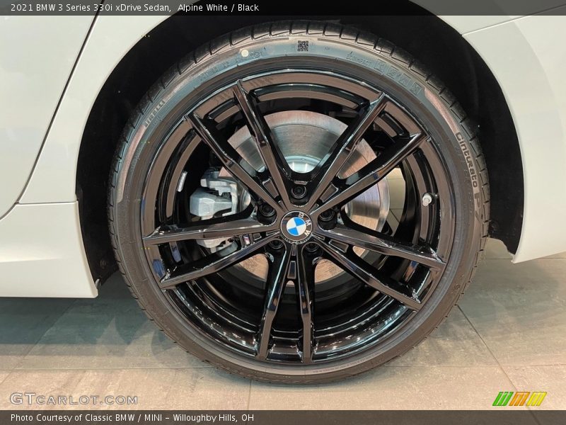 Alpine White / Black 2021 BMW 3 Series 330i xDrive Sedan