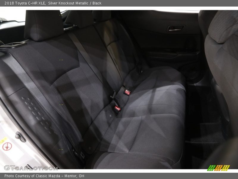 Silver Knockout Metallic / Black 2018 Toyota C-HR XLE
