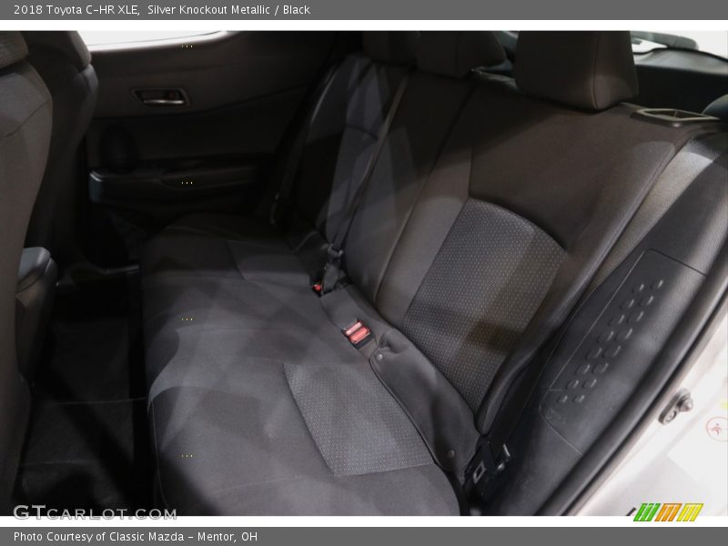 Silver Knockout Metallic / Black 2018 Toyota C-HR XLE
