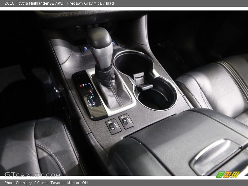 Predawn Gray Mica / Black 2018 Toyota Highlander SE AWD