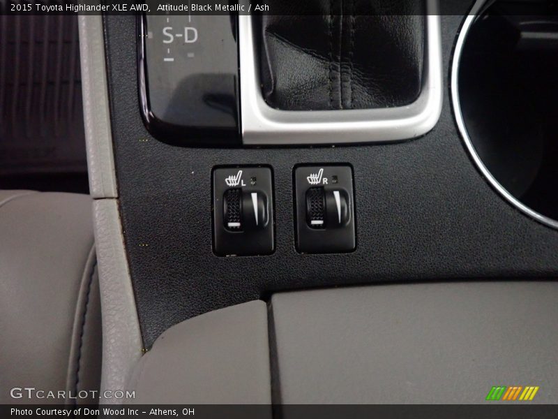 Attitude Black Metallic / Ash 2015 Toyota Highlander XLE AWD